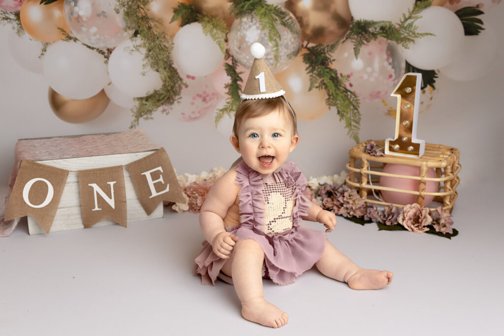 Child Photography. Baby Photography. Cake Smash. One year old.